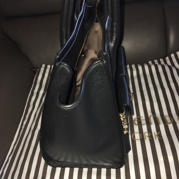 Henri Bendel Black Rivington Bnwot - Picture 6 of 7